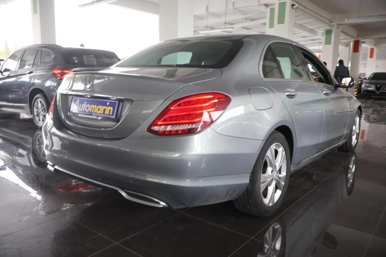 View 4 - Mercedes-Benz C 180 - 2015