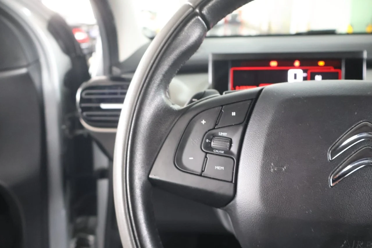Citroen C4 Cactus - View model 21