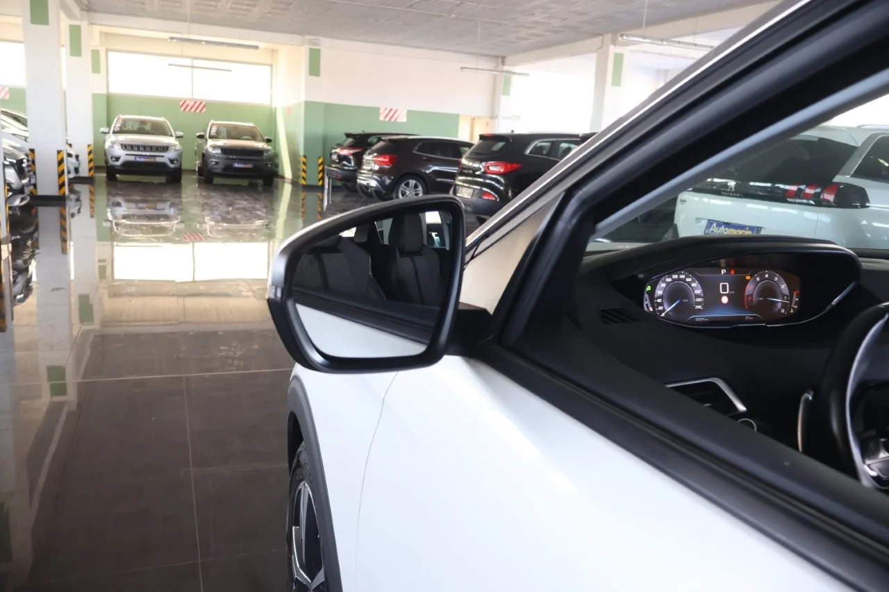 Peugeot 3008 - View model 13