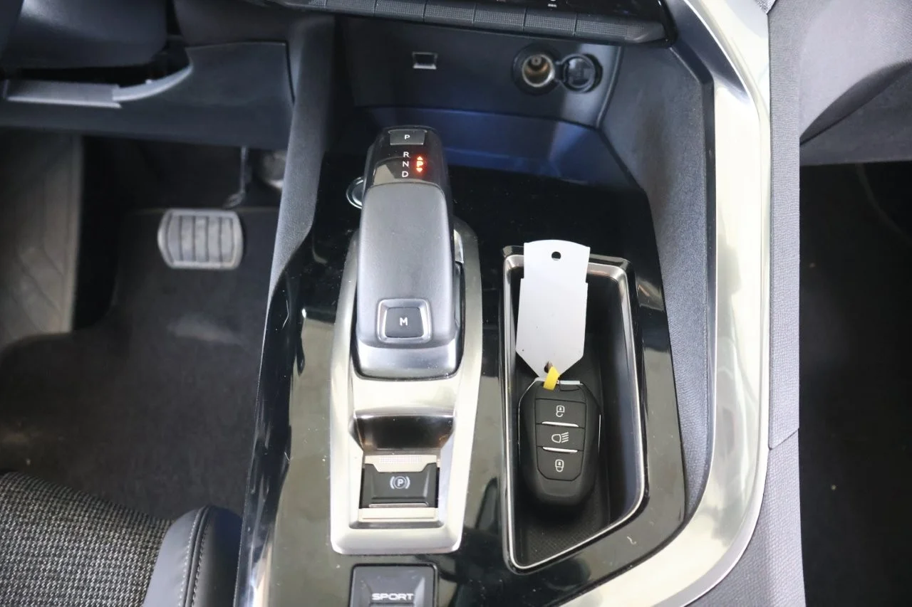 Peugeot 3008 - View model 22