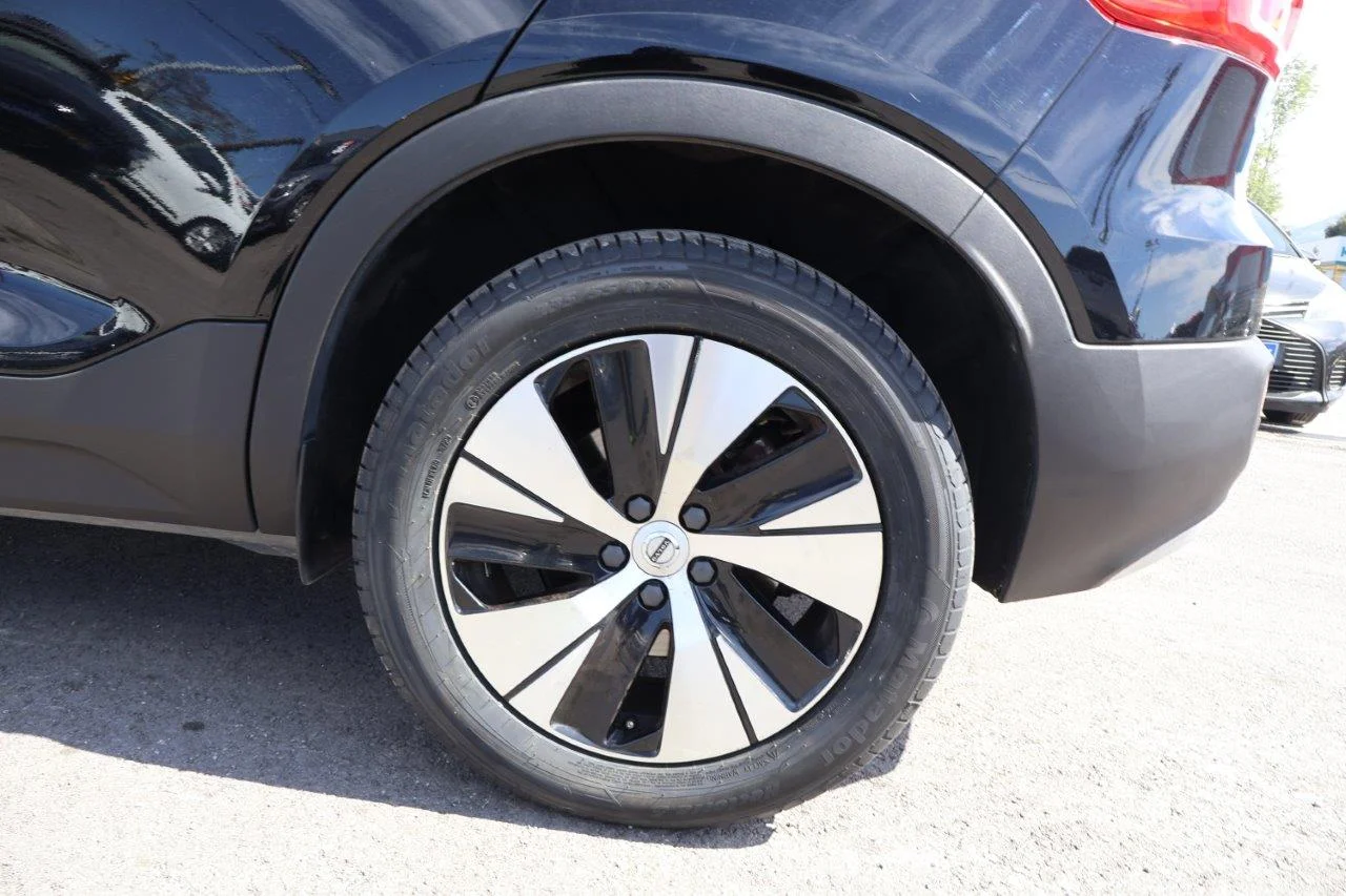 Volvo XC40 - View model 5