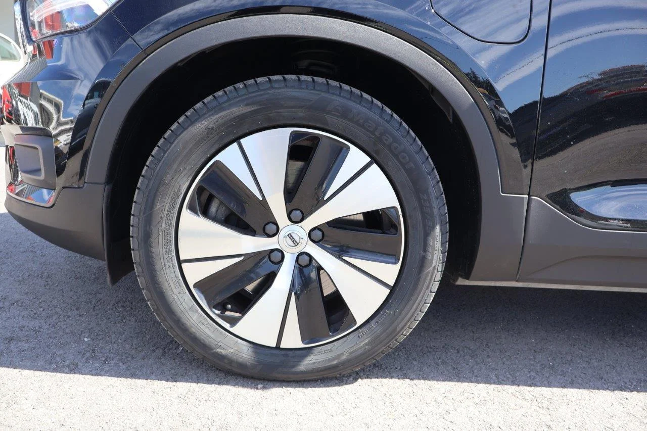 Volvo XC40 - View model 6