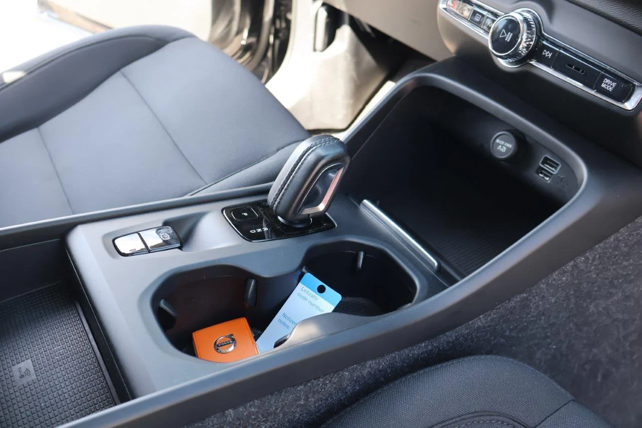 Volvo XC40 - View model 35