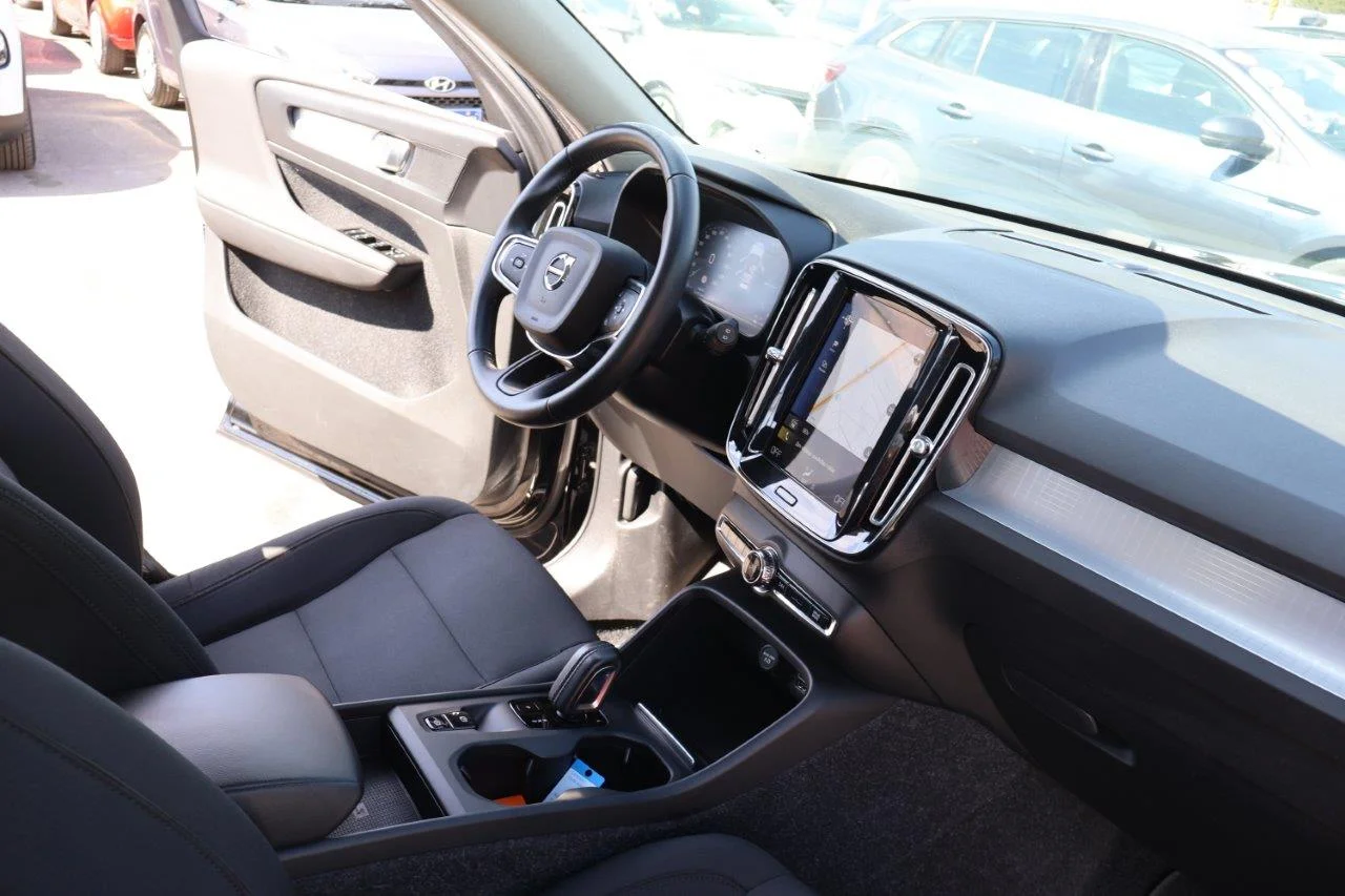 Volvo XC40 - View model 36