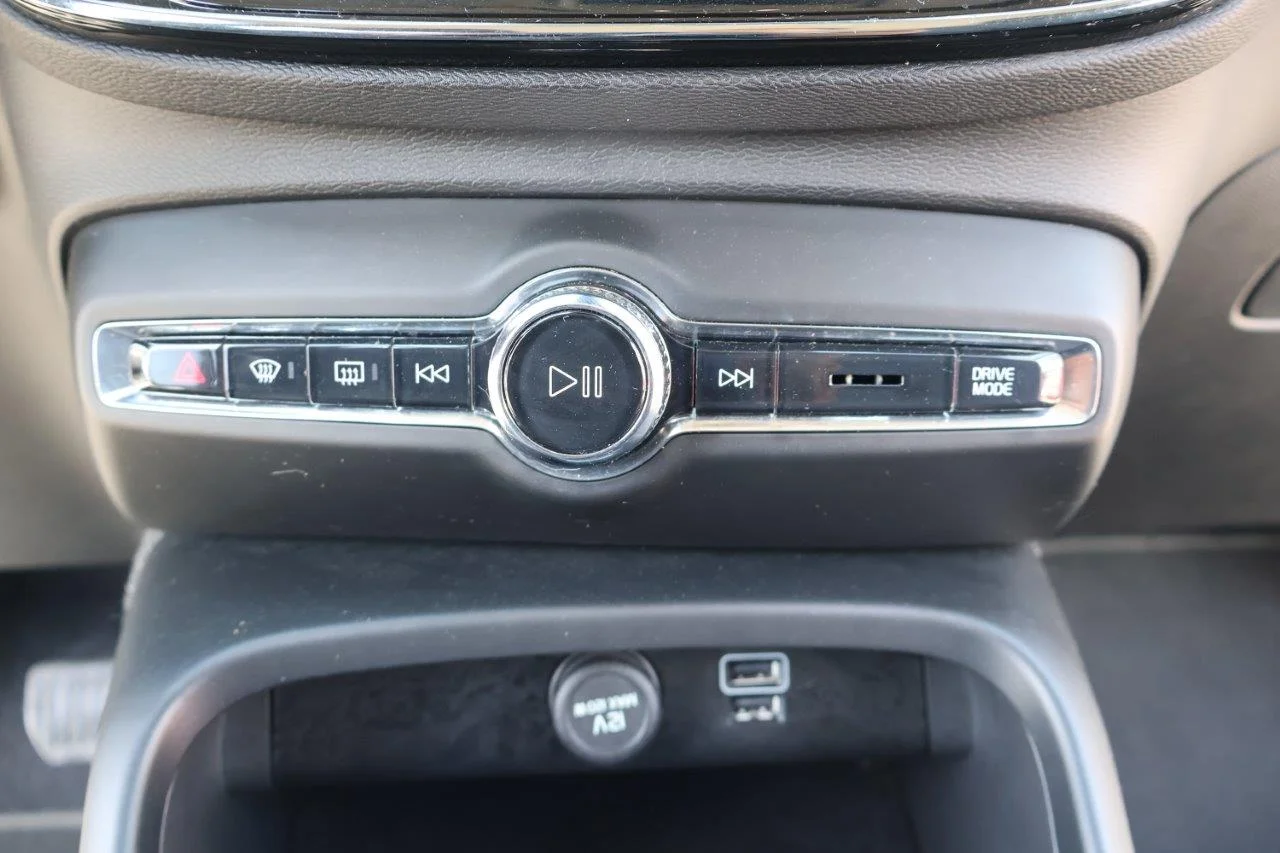 Volvo XC40 - View model 39