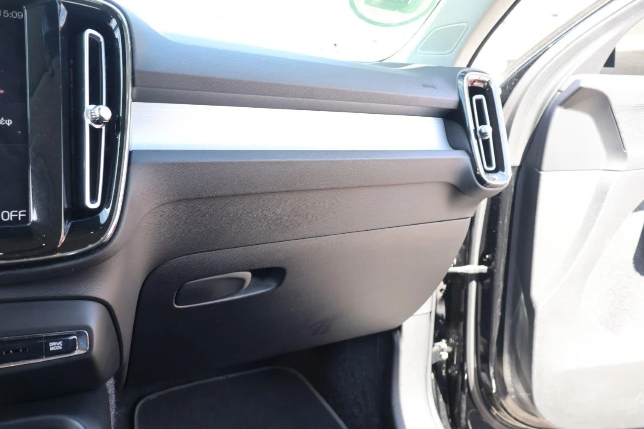 Volvo XC40 - View model 42