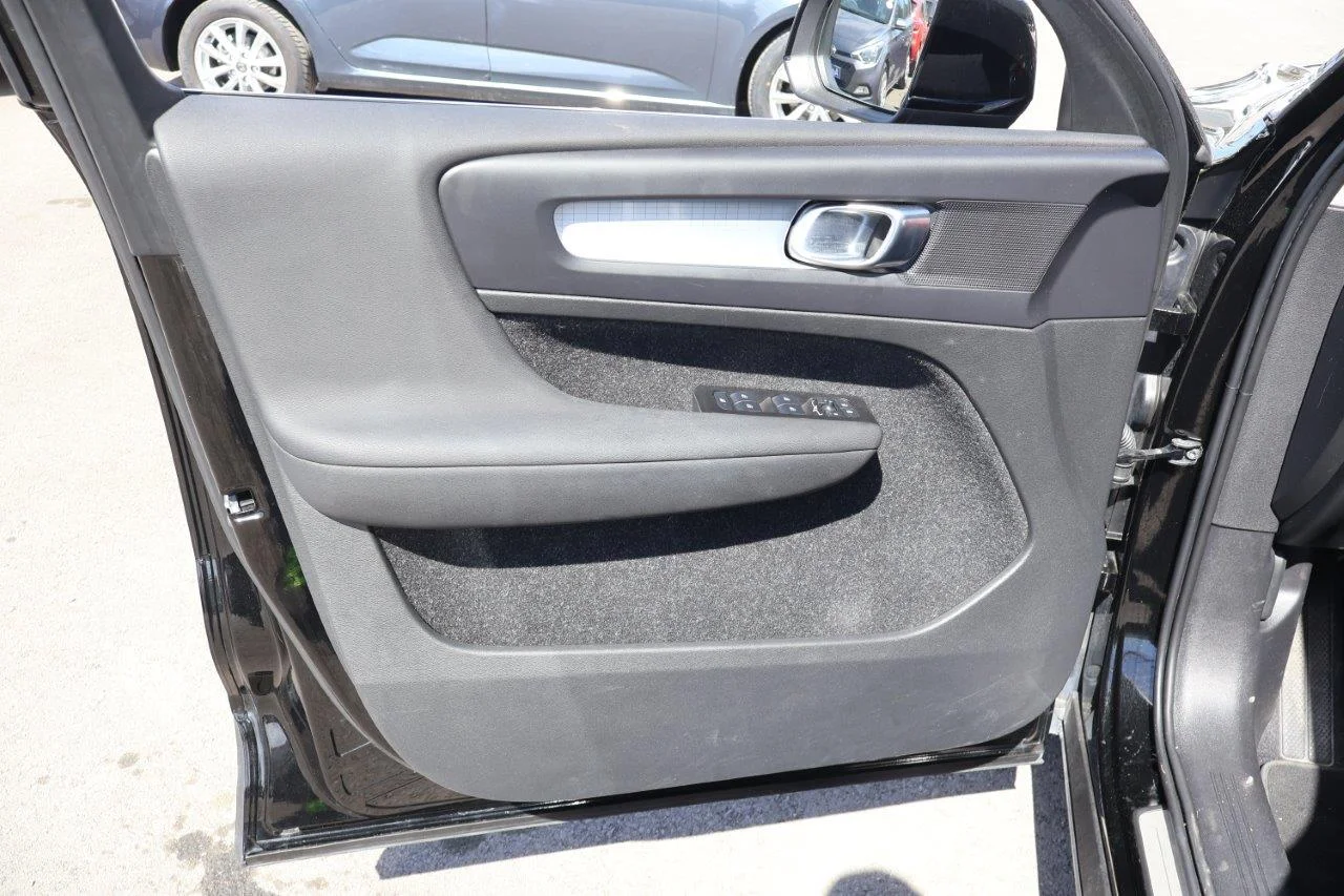 Volvo XC40 - View model 48