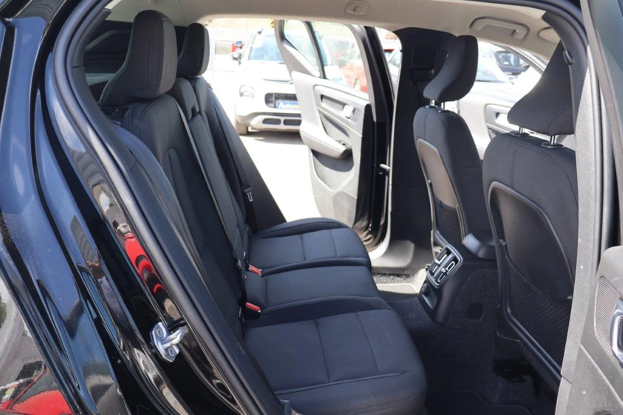 Volvo XC40 - View model 54