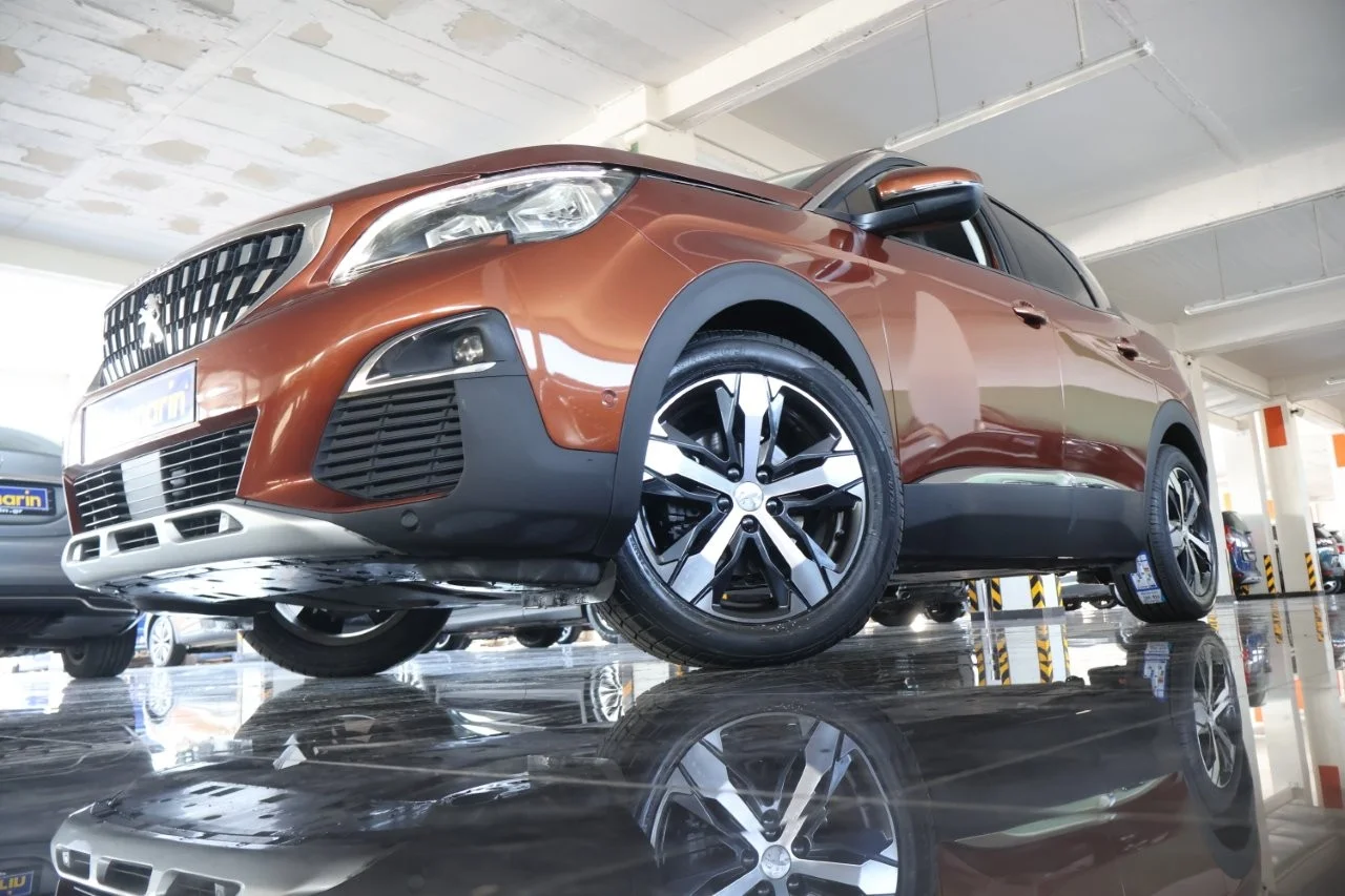 View 2 - Peugeot 3008 - 2017