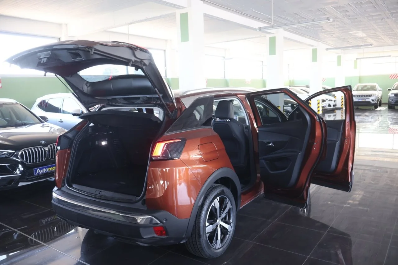 Peugeot 3008 - View model 7