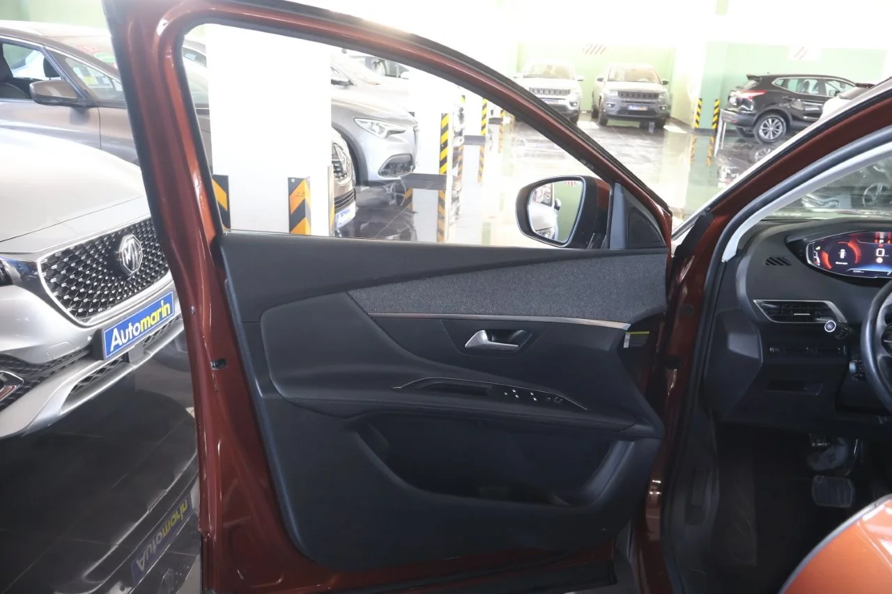 Peugeot 3008 - View model 35