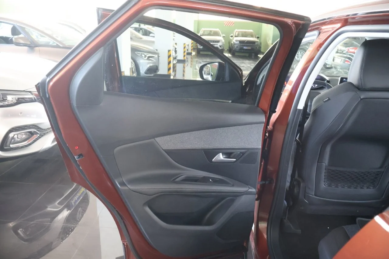 Peugeot 3008 - View model 37