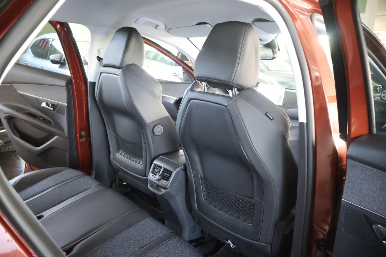 Peugeot 3008 - View model 40