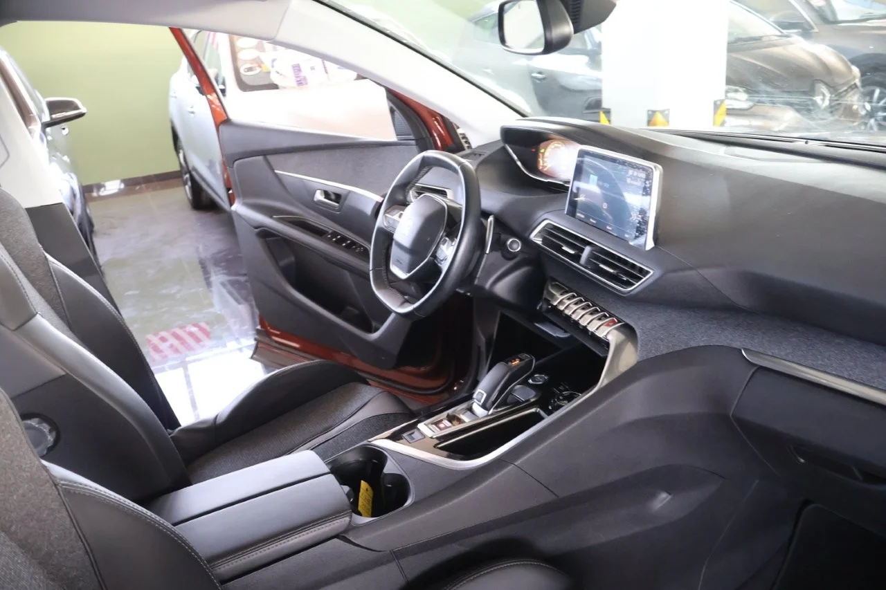 Peugeot 3008 - View model 43