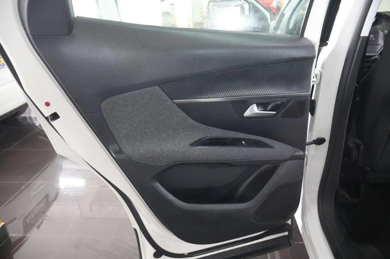 Peugeot 3008 - View model 36