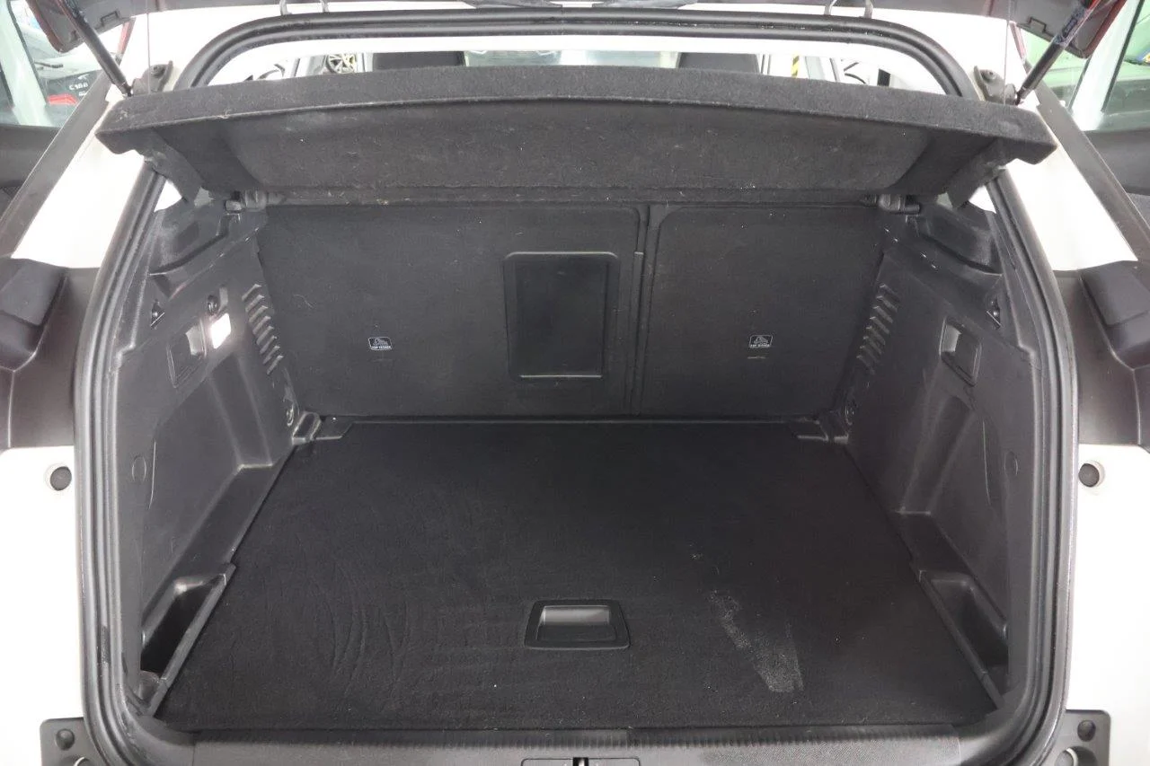 Peugeot 3008 - View model 42