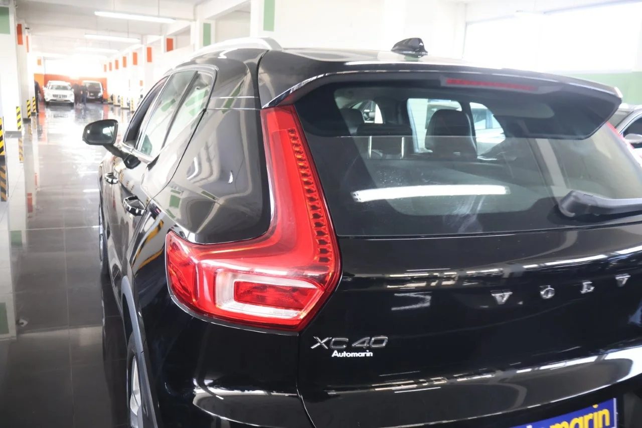 Volvo XC40 - View model 11