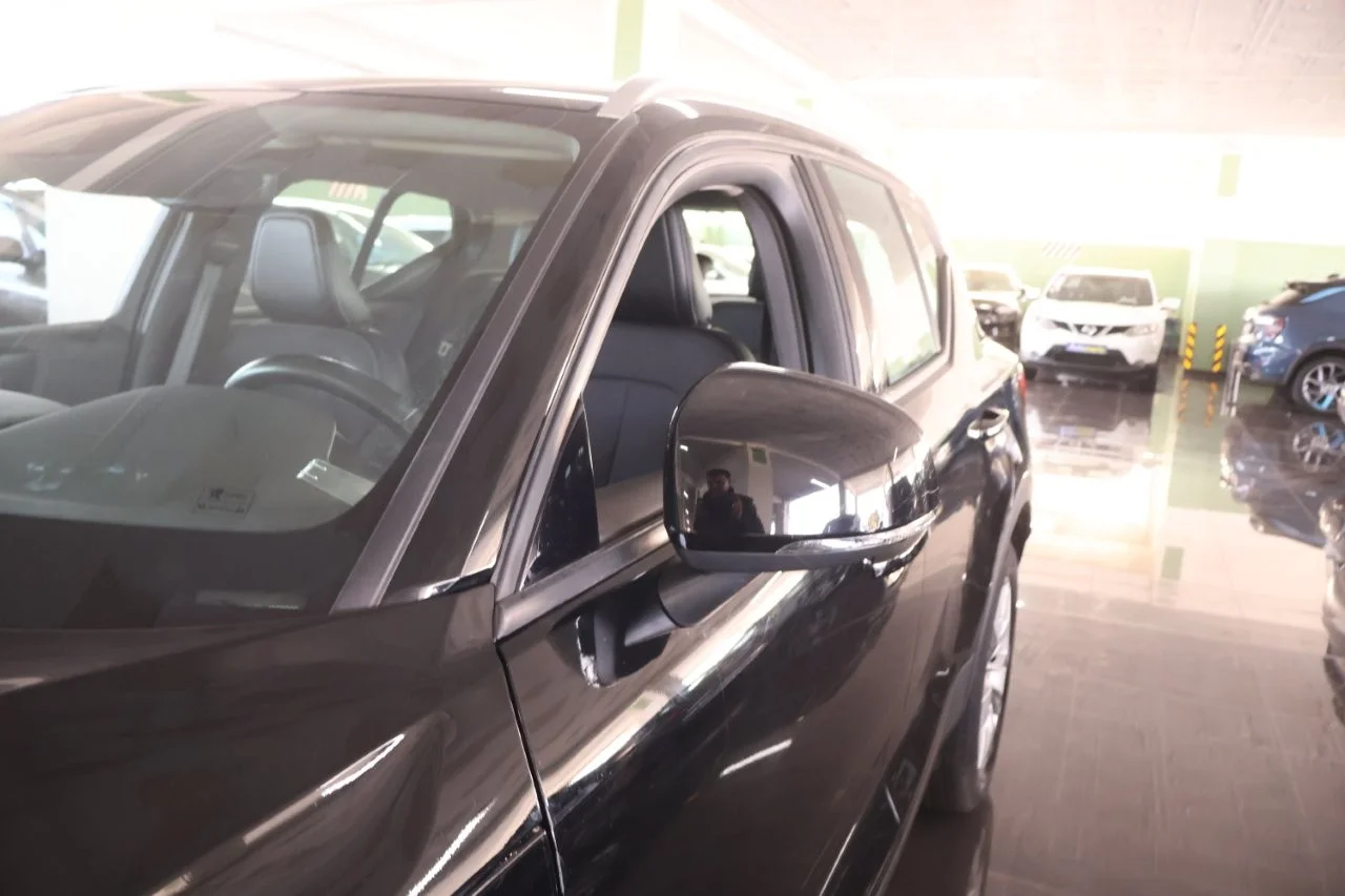 Volvo XC40 - View model 13