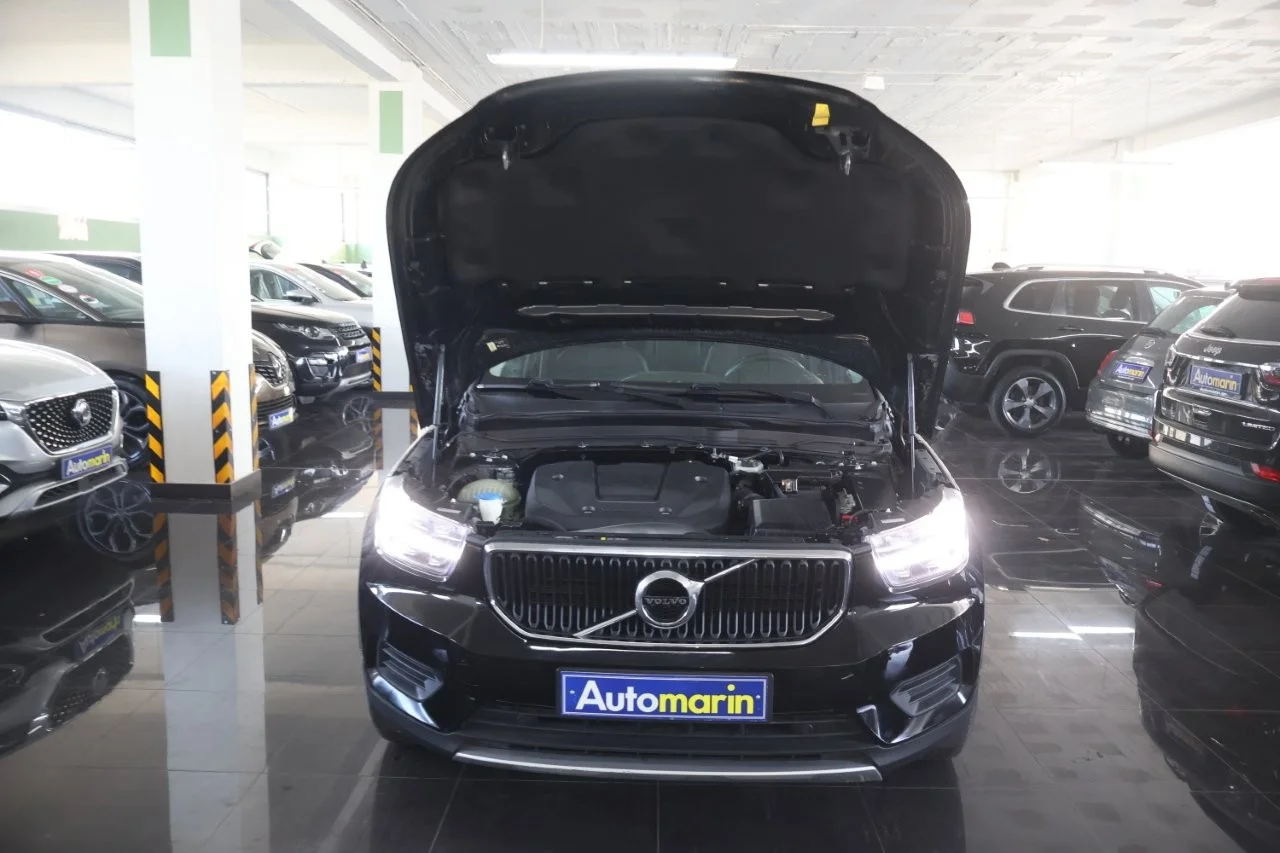 Volvo XC40 - View model 17
