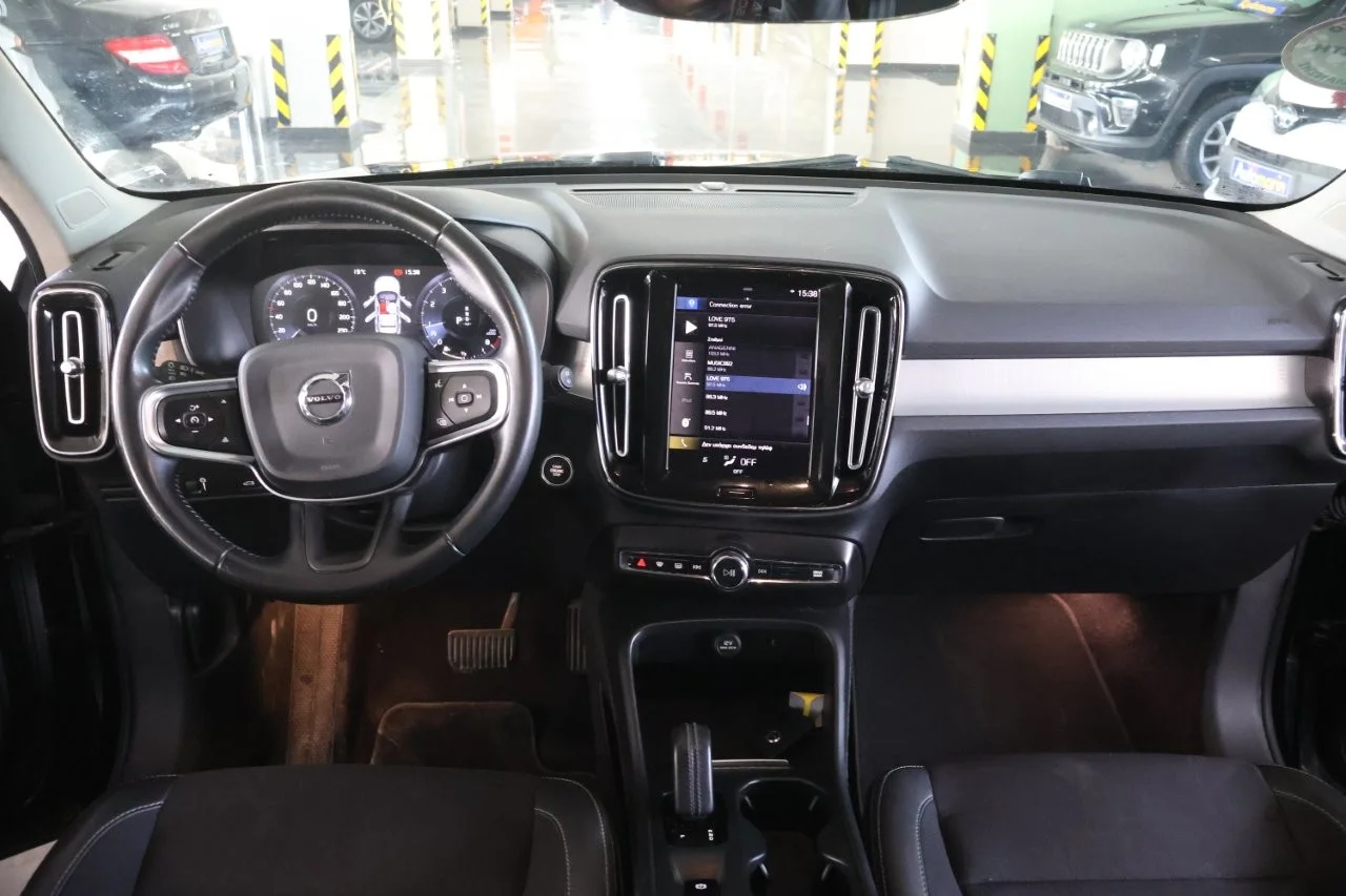 Volvo XC40 - View model 18