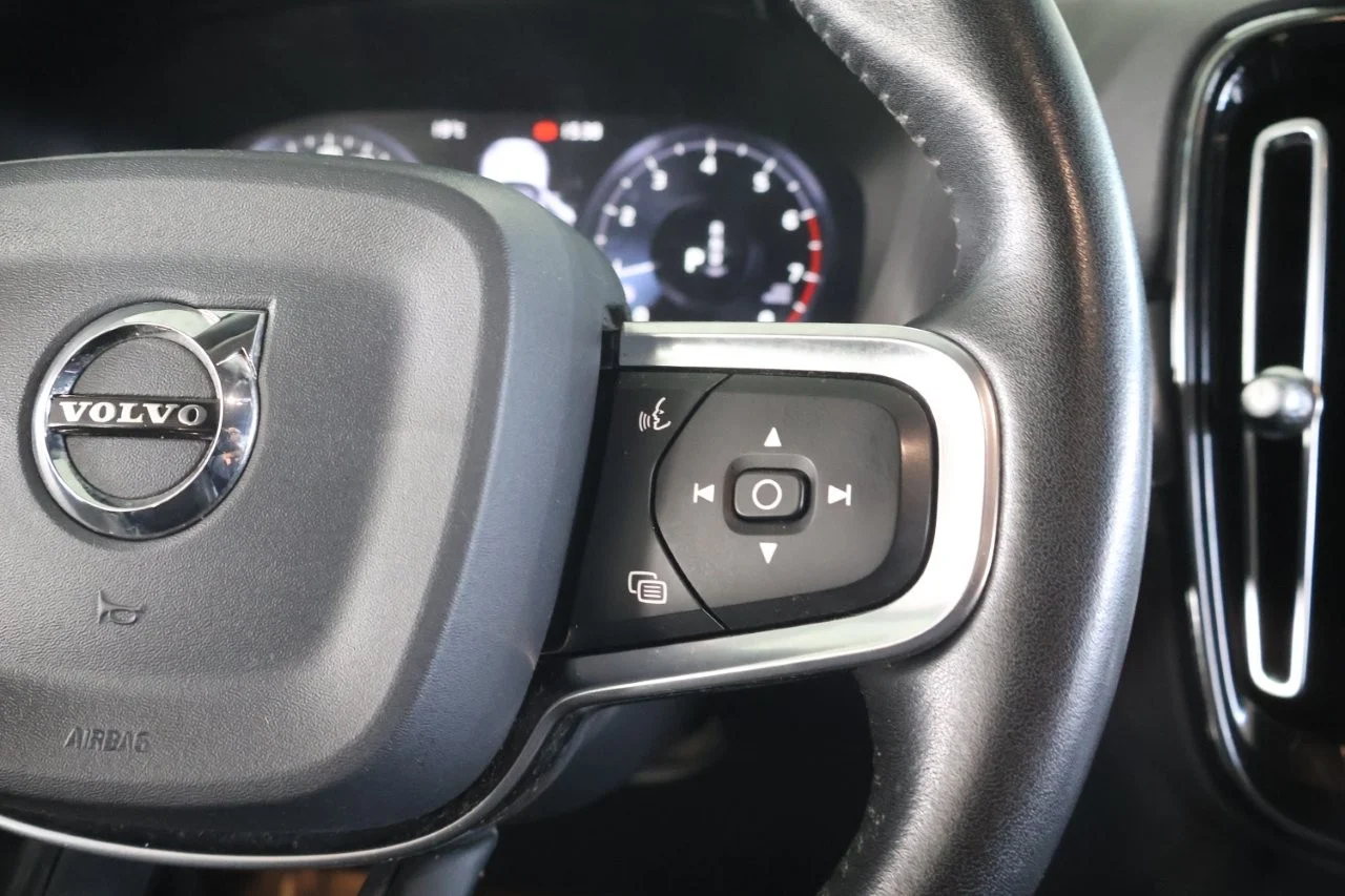 Volvo XC40 - View model 21