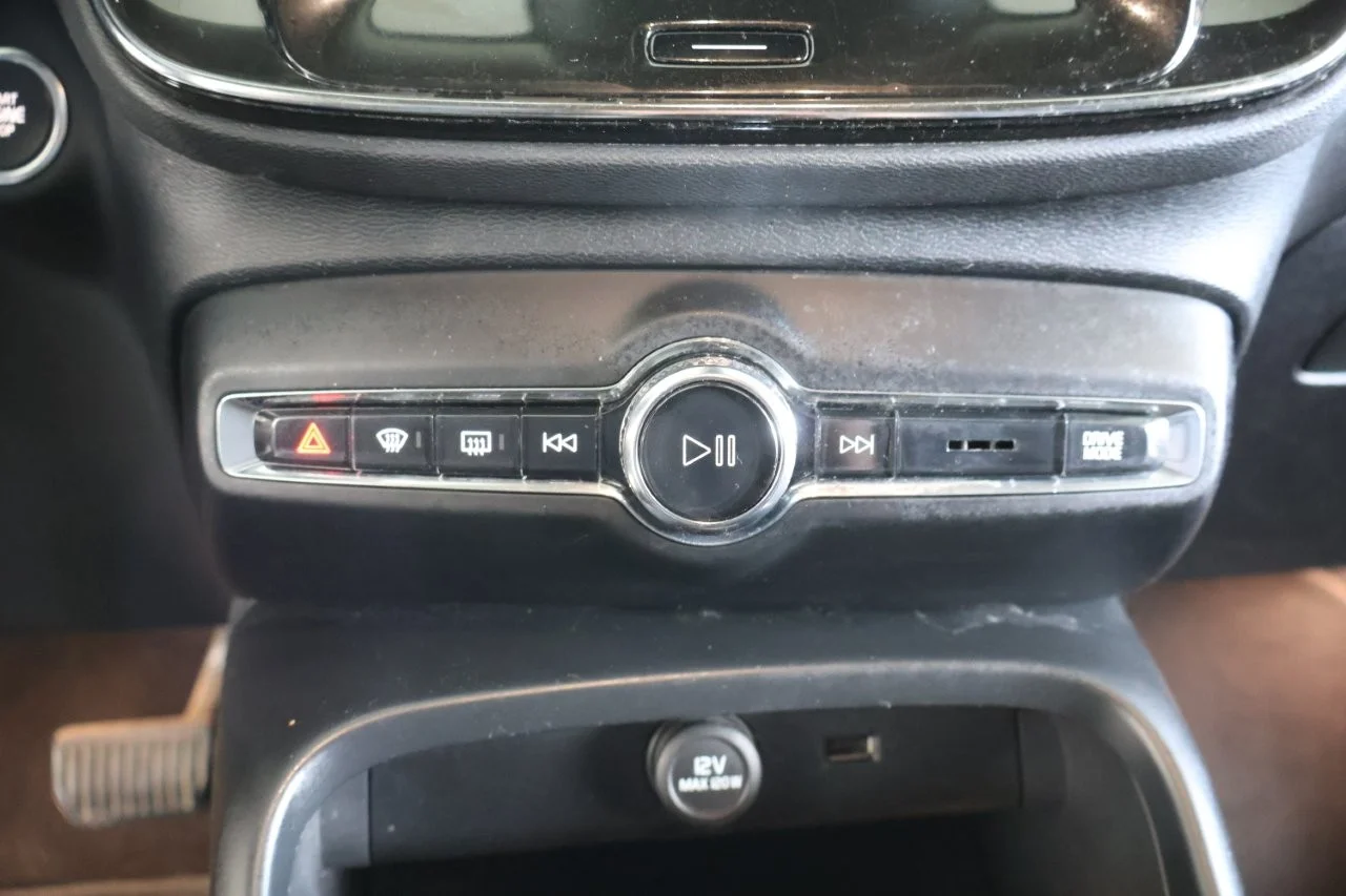 Volvo XC40 - View model 23