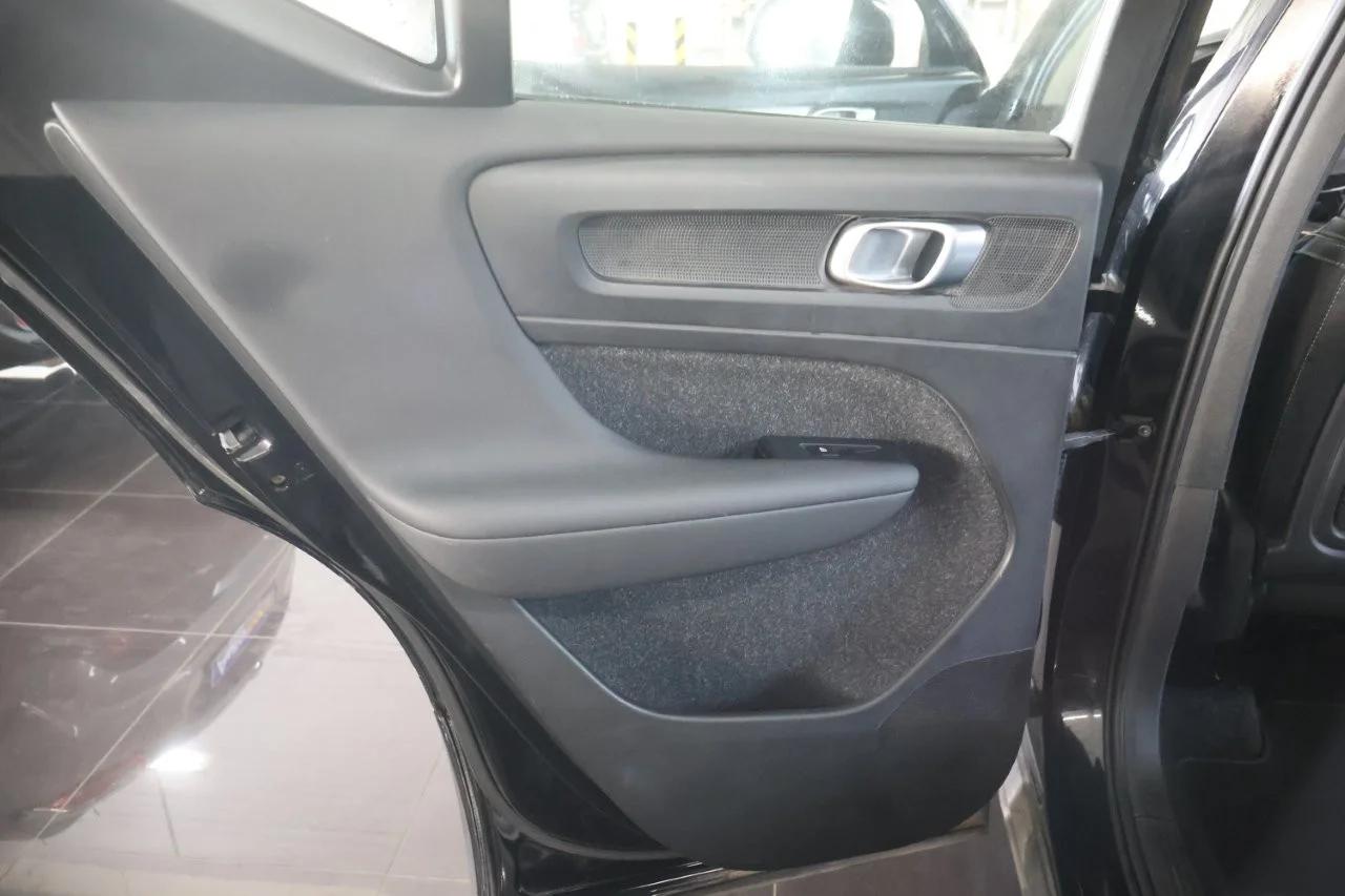 Volvo XC40 - View model 34
