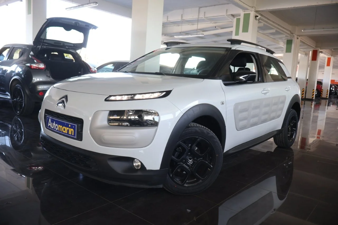 View 1 - Citroen C4 Cactus - 2016