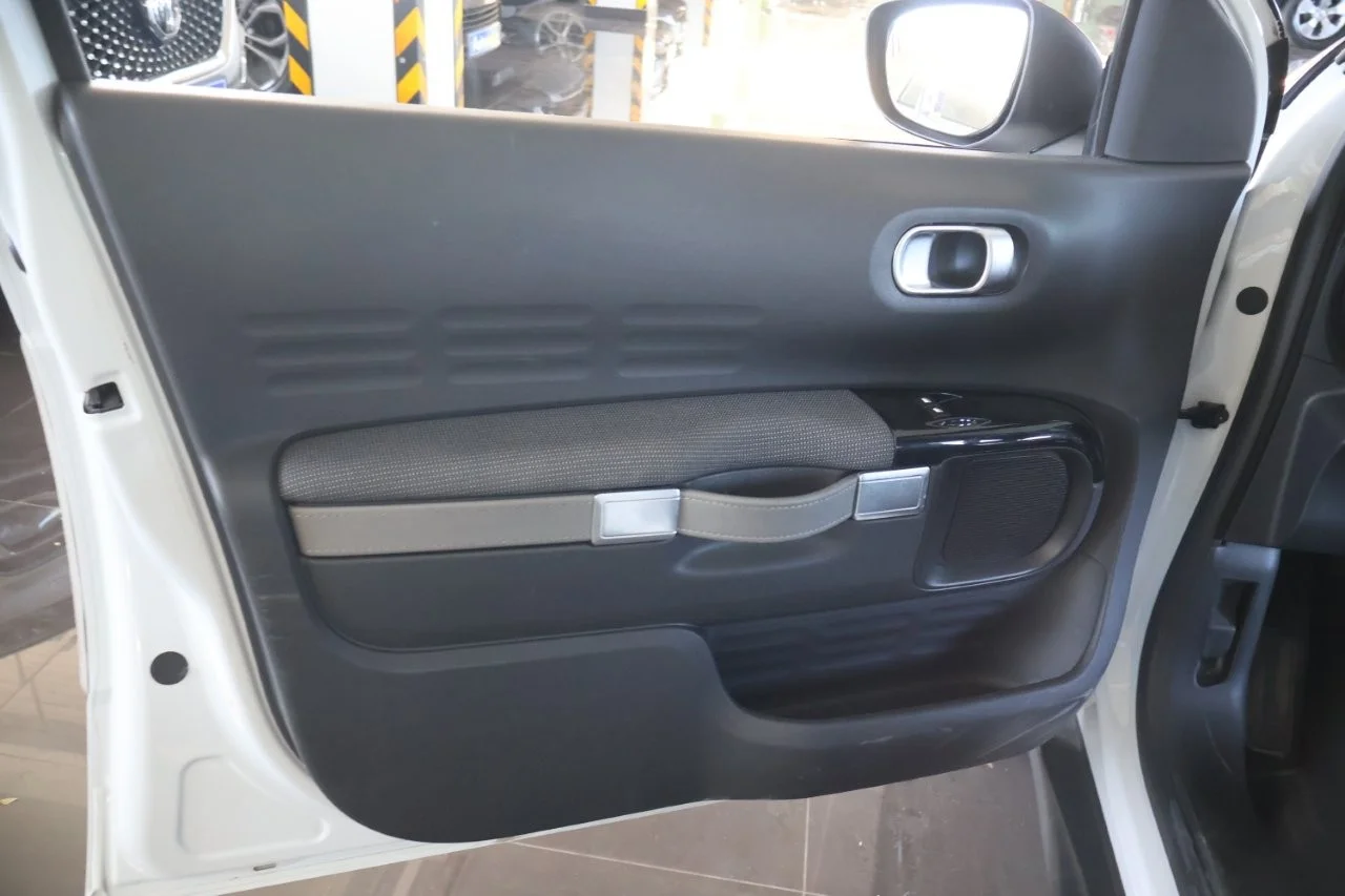 Citroen C4 Cactus - View model 31