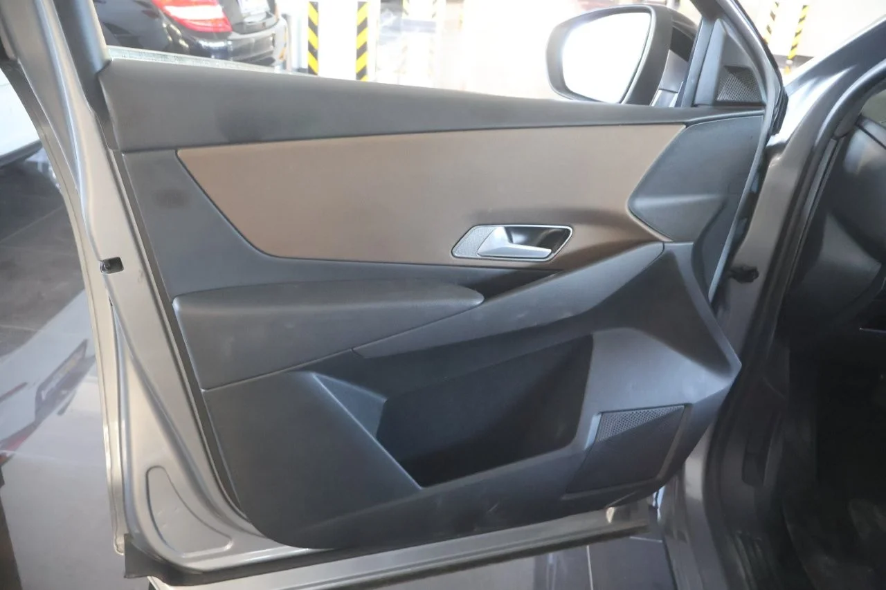 DS DS7 - View model 32