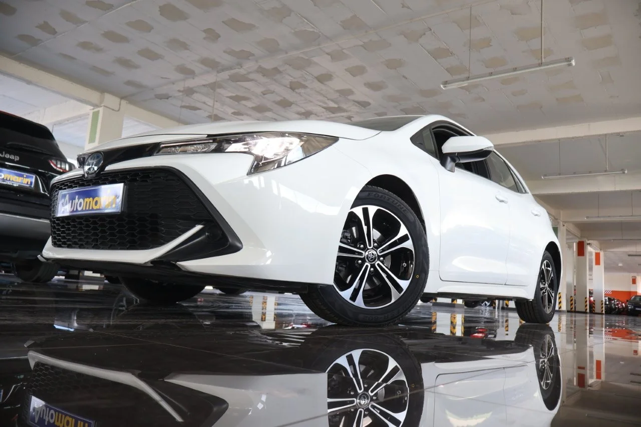 View 2 - Toyota Corolla - 2021