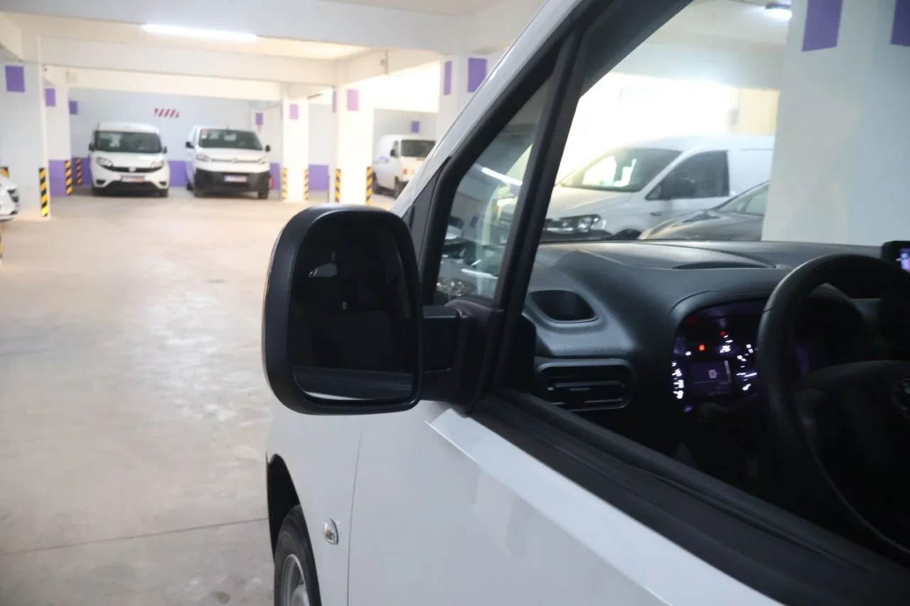Toyota Proace - View model 12