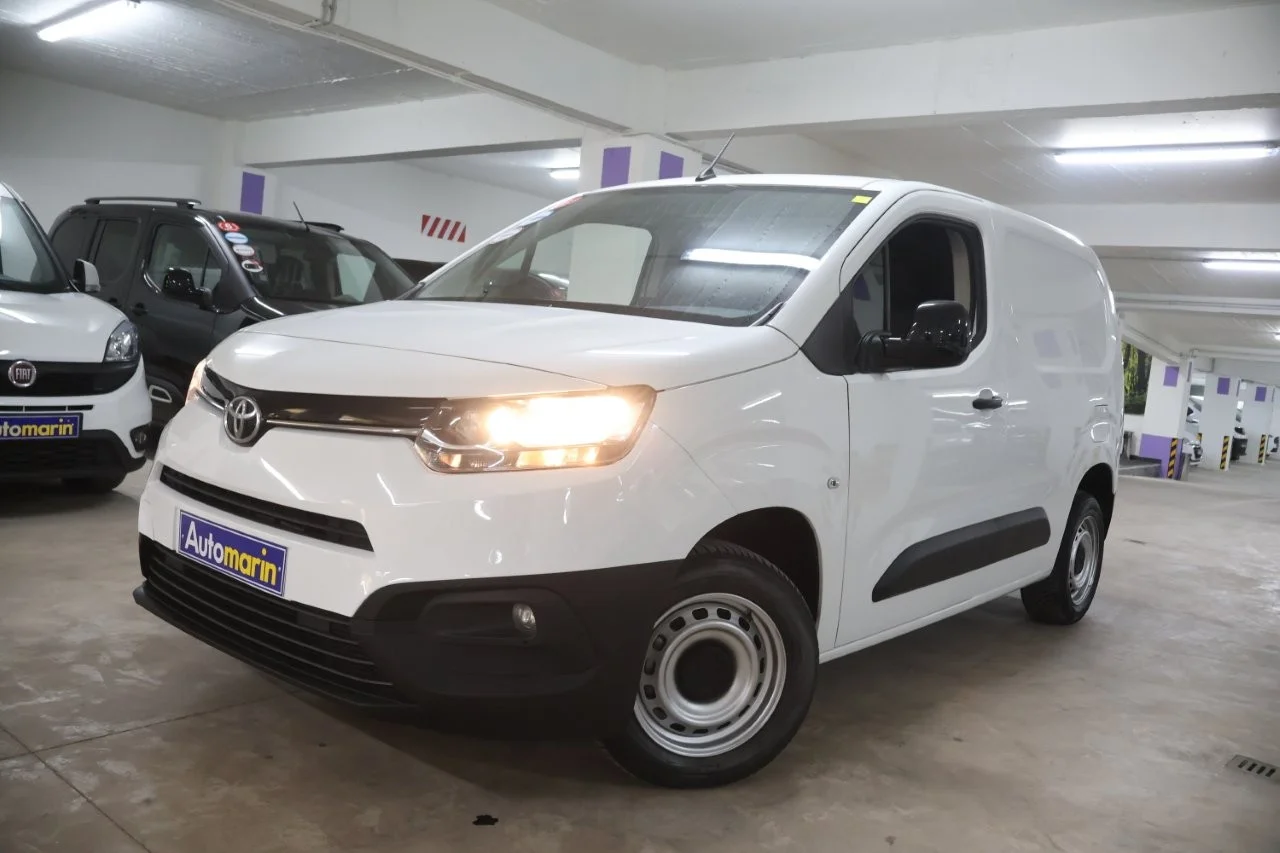 View 1 - Toyota Proace - 2022