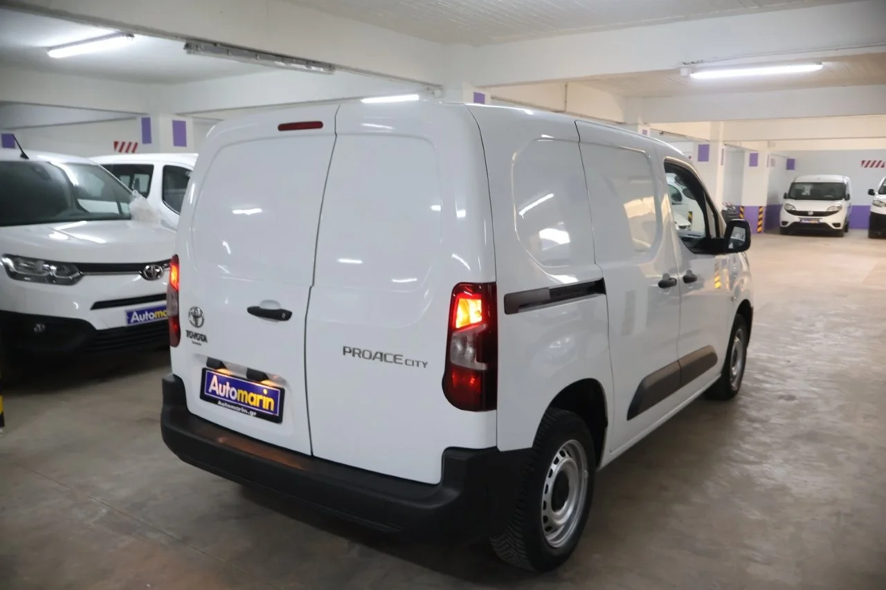 Toyota Proace - View model 16