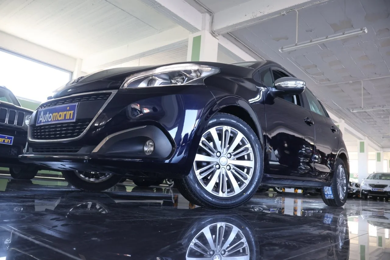 View 2 - Peugeot 208 - 2019