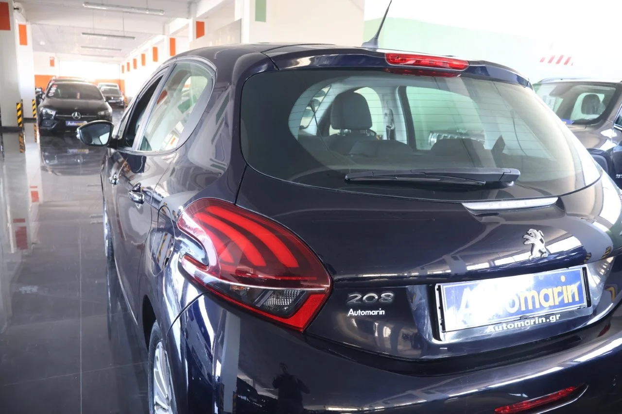Peugeot 208 - View model 11