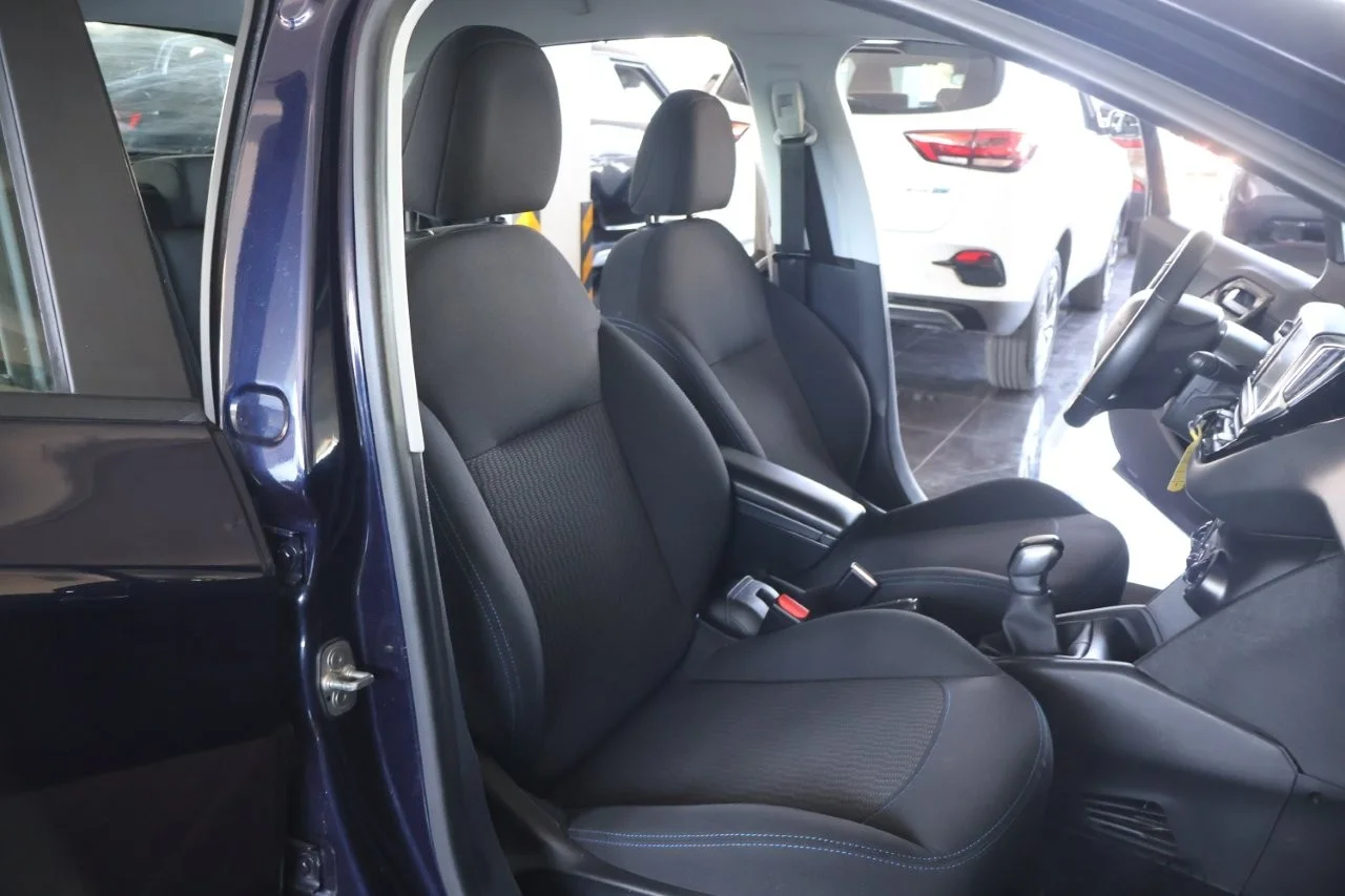 Peugeot 208 - View model 33