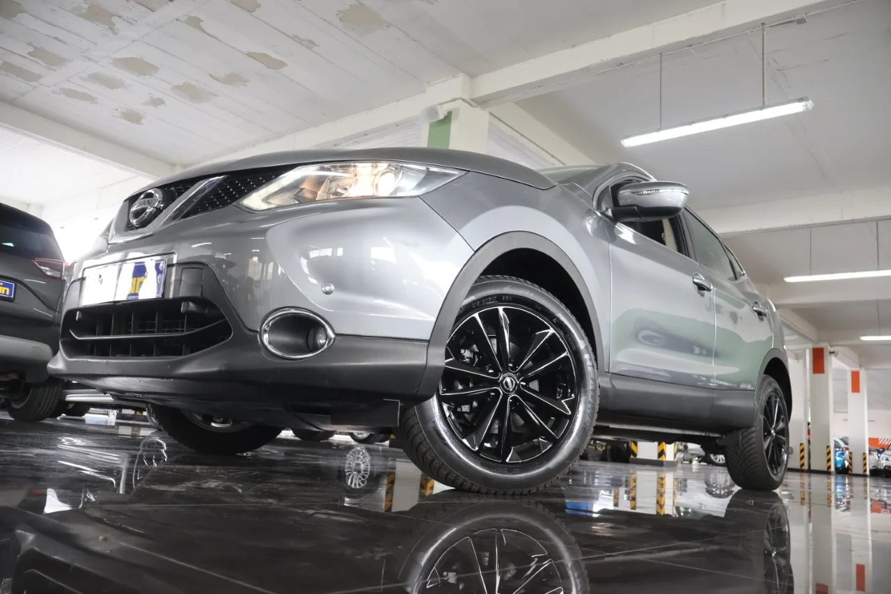 View 2 - Nissan Qashqai - 2017