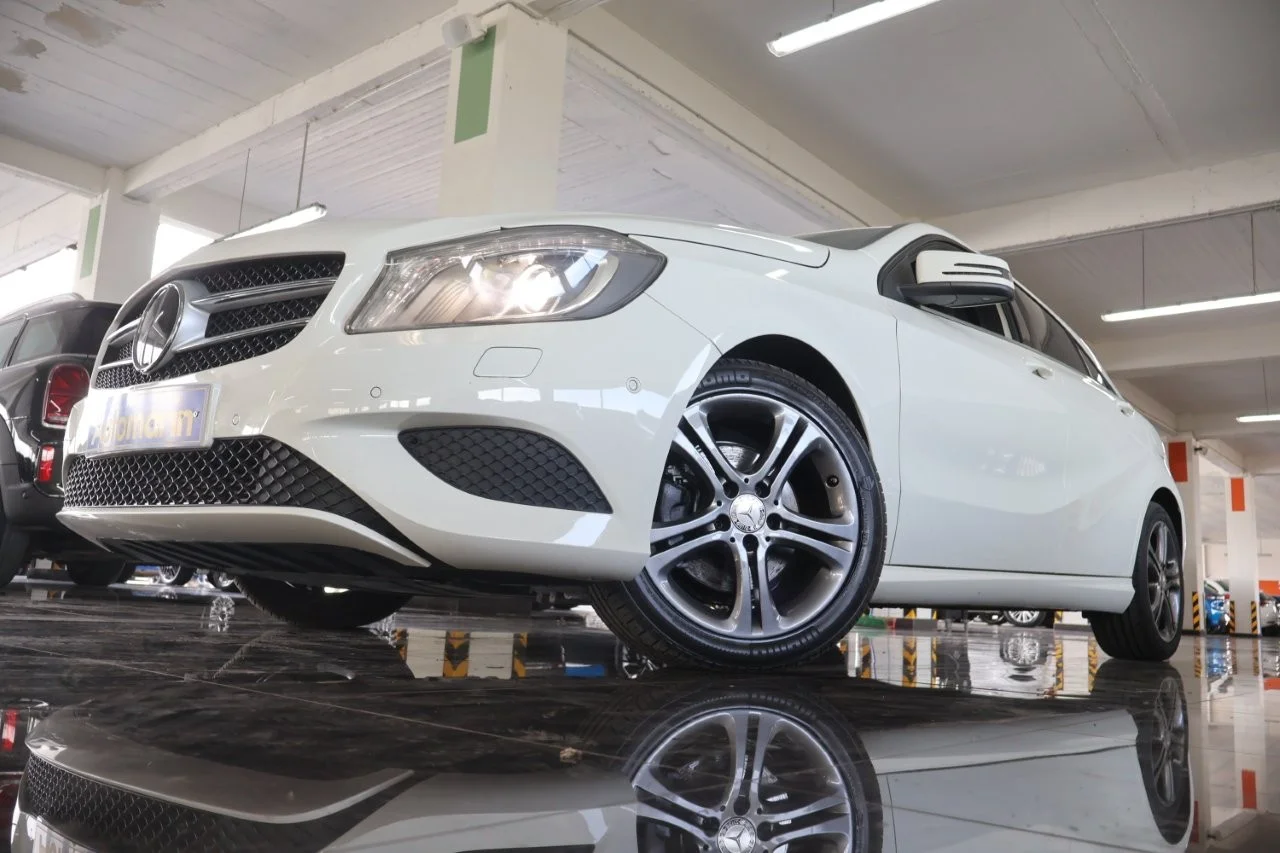 View 2 - Mercedes-Benz A 180 - 2014