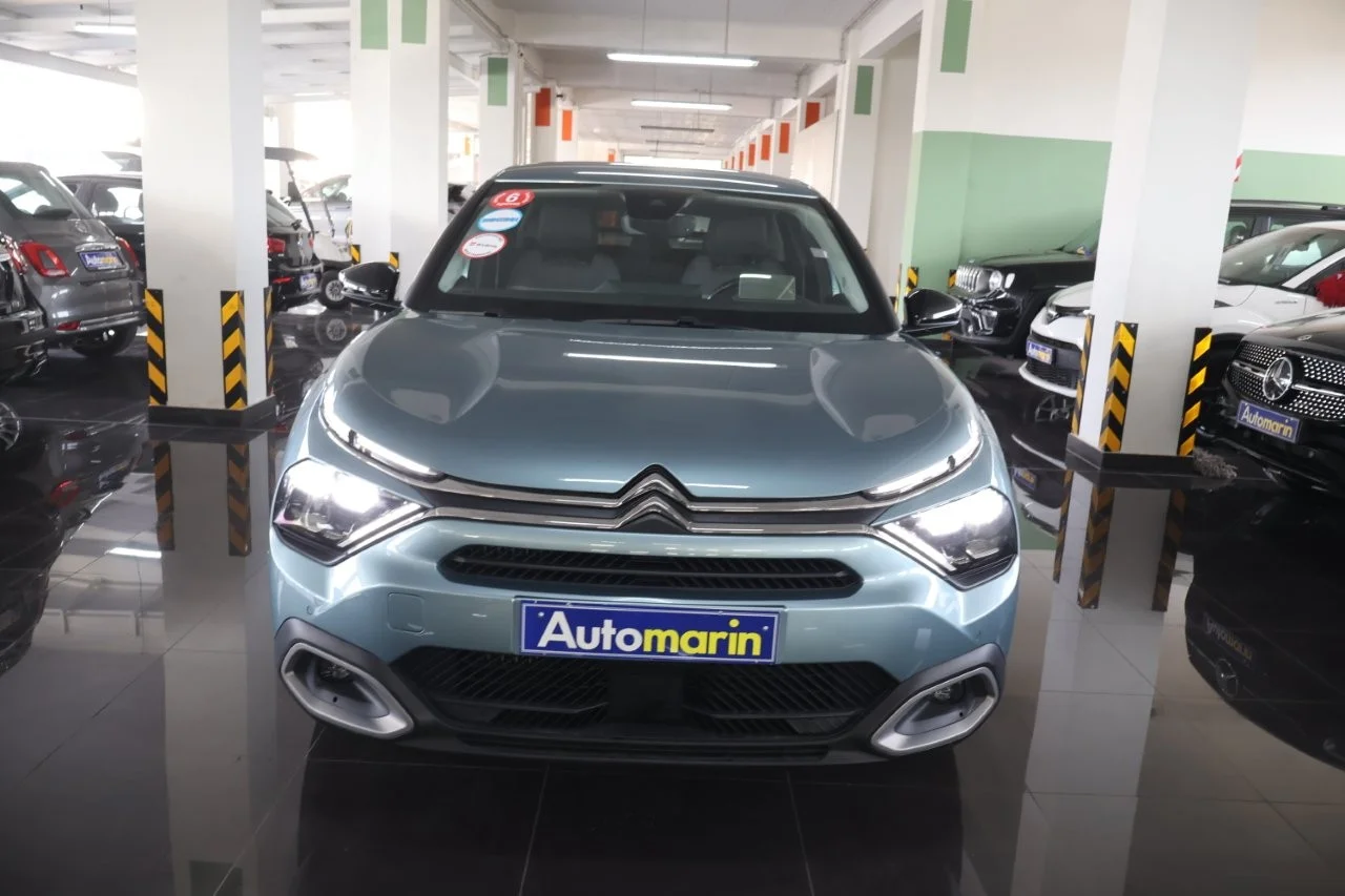 View 3 - Citroen C4 - 2021