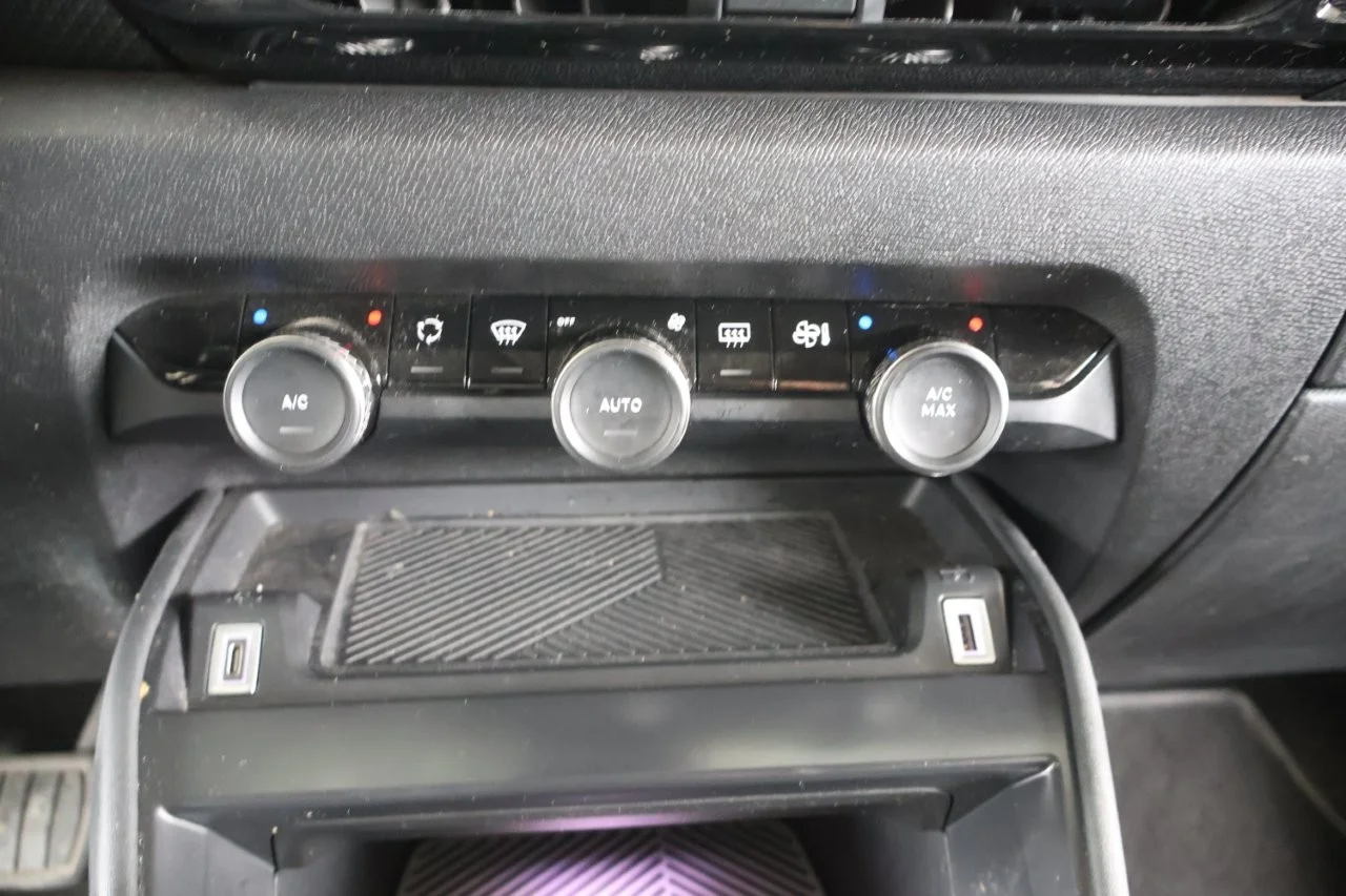 Citroen C4 - View model 23