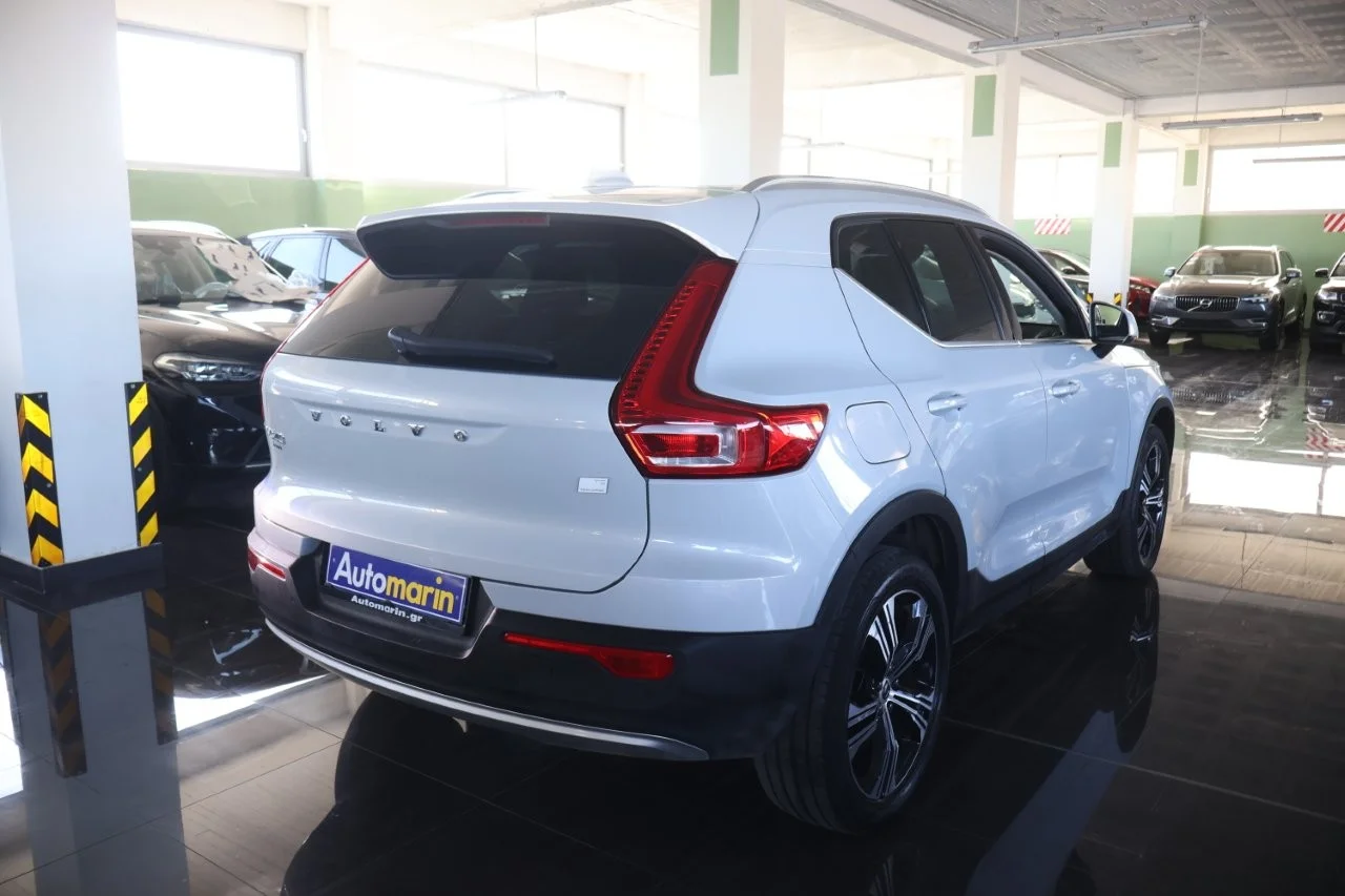 View 5 - Volvo XC40 - 2022
