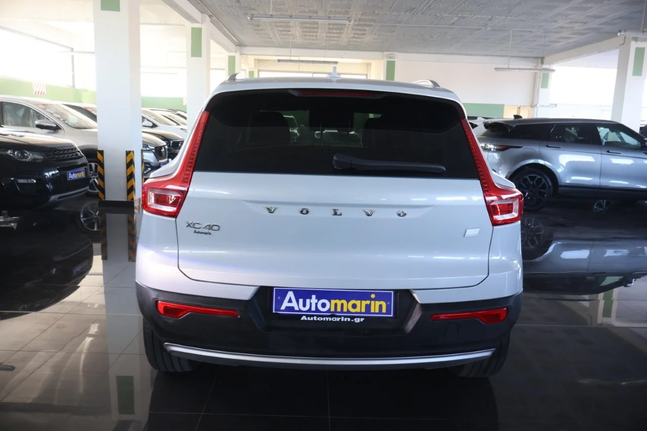 Volvo XC40 - View model 5