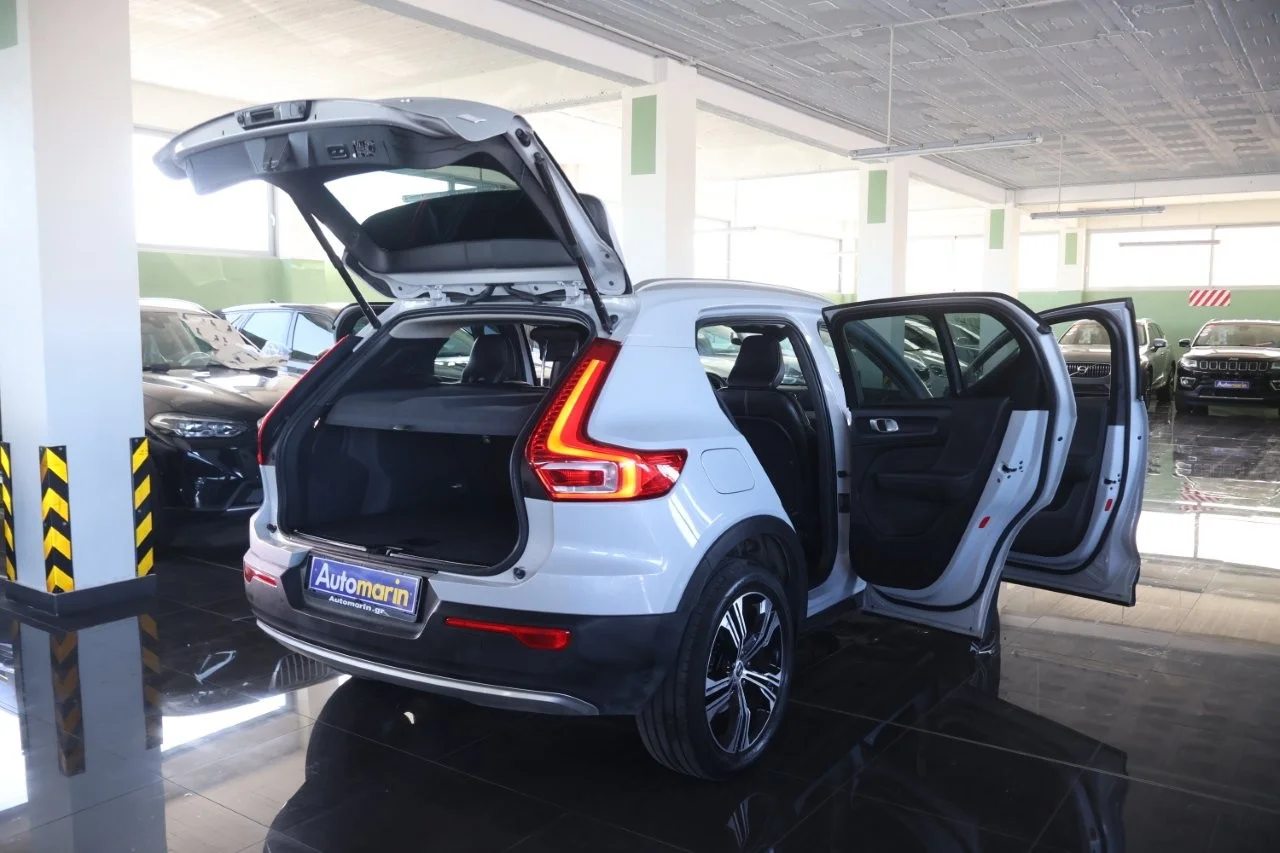 Volvo XC40 - View model 7