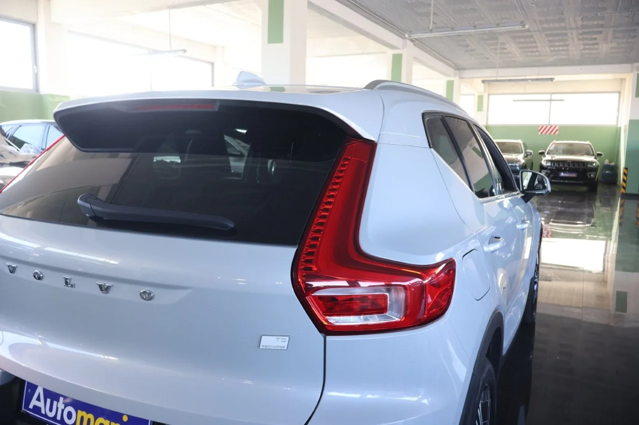 Volvo XC40 - View model 10