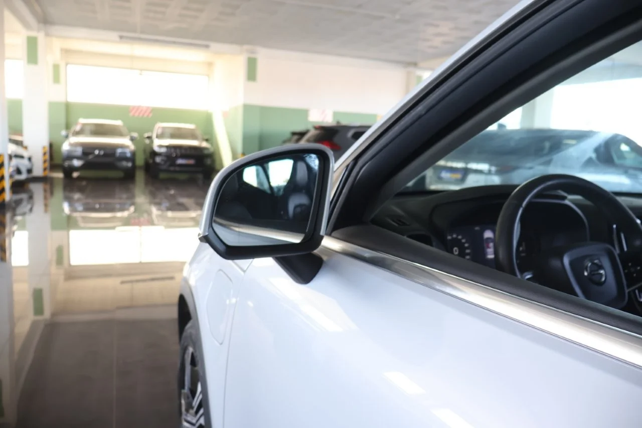 Volvo XC40 - View model 14