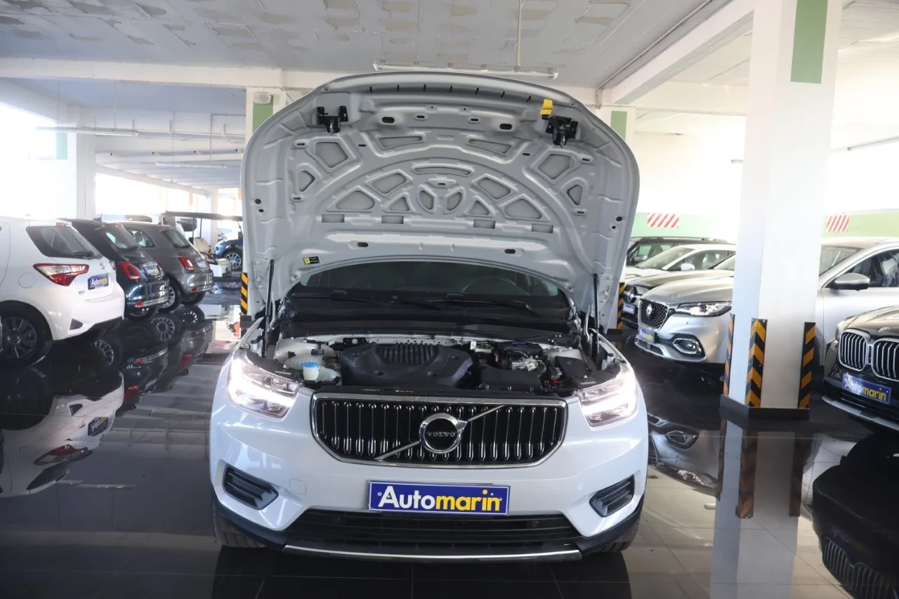 Volvo XC40 - View model 17