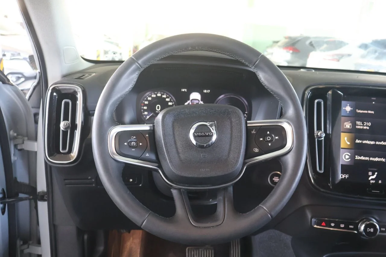 Volvo XC40 - View model 21