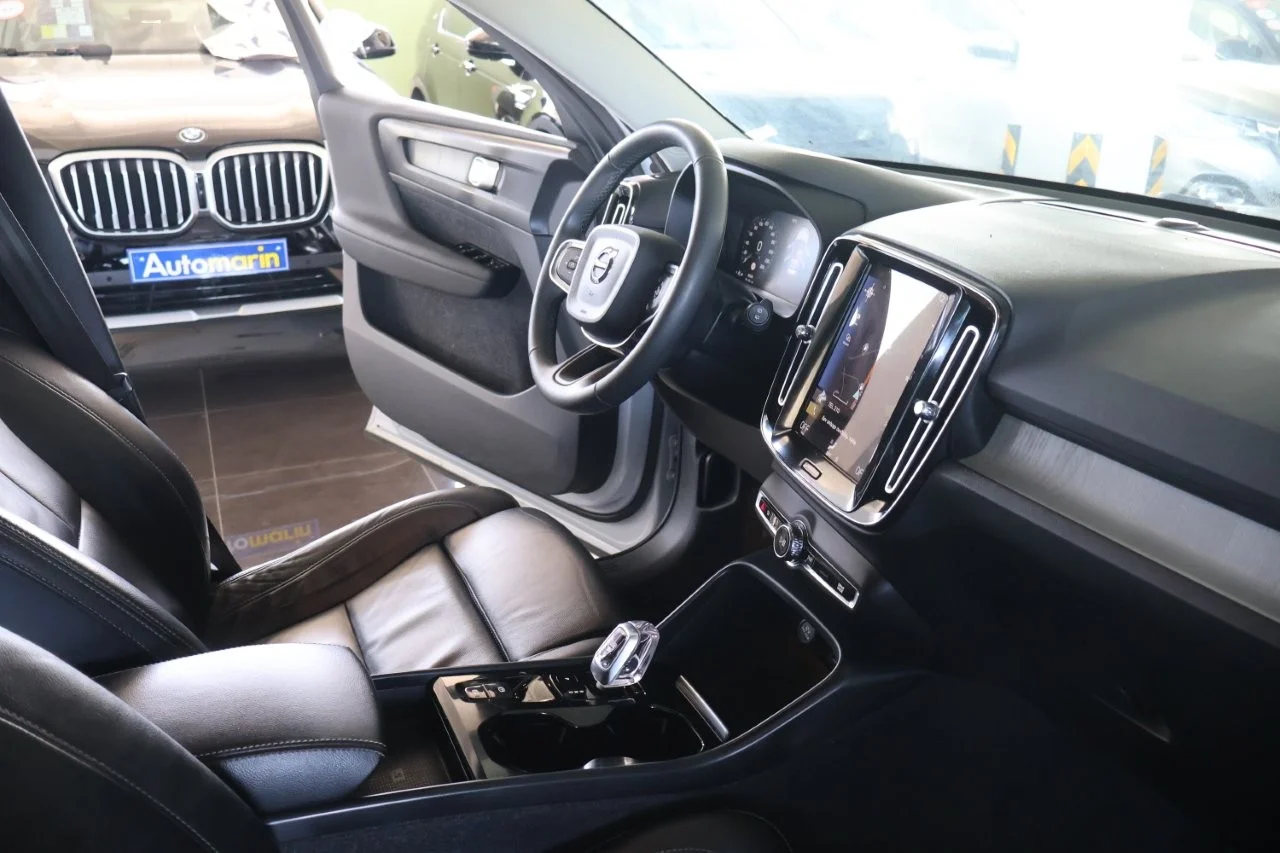 Volvo XC40 - View model 43