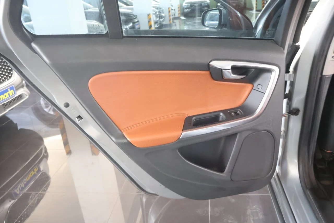 Volvo V60 - View model 38
